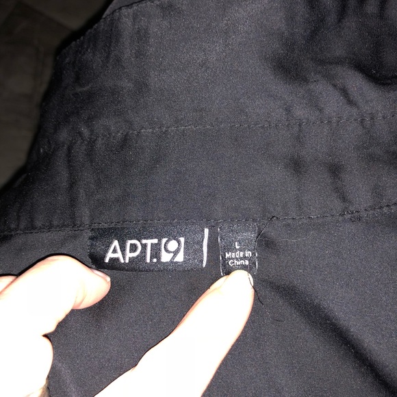 Top - Picture 3 of 3